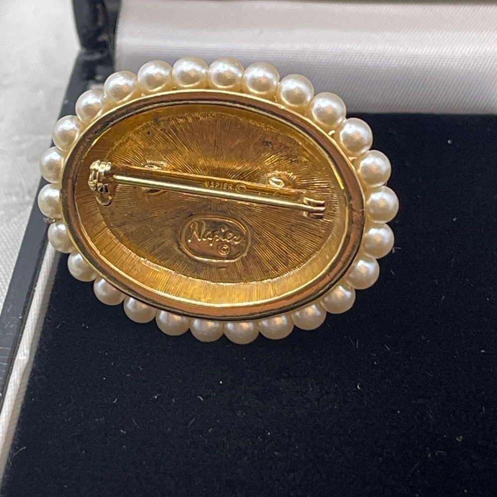 Vintage Napier Rose Quartz Faux Pearl Gold Tone Oval Brooch Tea Rose - Picture 9 of 14